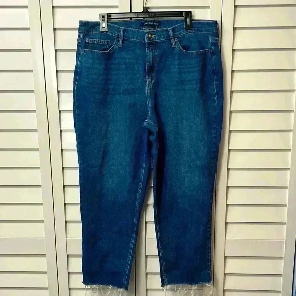 Calvin Klein High Rise Straight Ankle Jeans Size 16/33 Inseam 24” Medium Blue